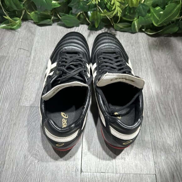 Athletic_Shoes